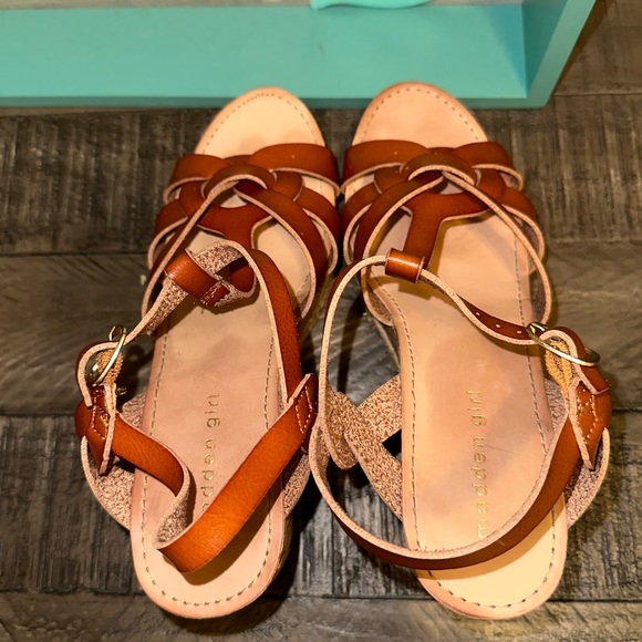 Madden Girl Wedges🌺 - Picture 11 of 16